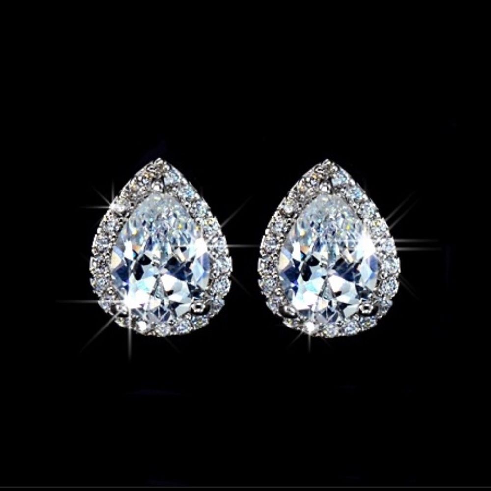 TEAR DROP EARRINGS